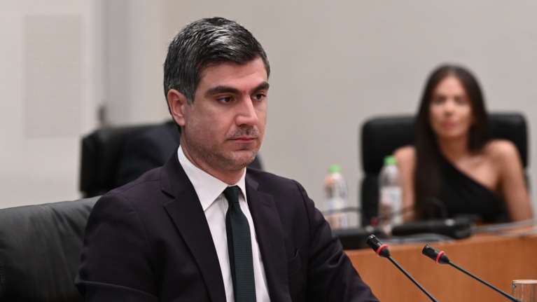 Γλαβίνας (ΠΑΣΟΚ): Υποκριτική η στάση της Νέας Δημοκρατίας στο ζήτημα της τραγωδίας των Τεμπών