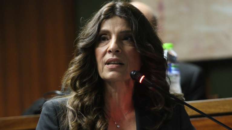 Τσαπανίδου: Δουλειά του κράτους δεν είναι το λουκέτο και η μετάθεση ευθυνών στους πολίτες, αλλά να λειτουργεί η χώρα