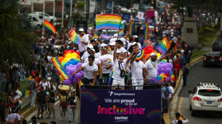 Μεσαίωνας στη Ρωσία: Το Υπ. Υγείας καλεί τους ειδικούς να &quot;θεραπεύουν&quot; την ομοφυλοφιλία