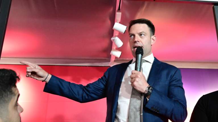 ΣΥΡΙΖΑ: Η Ραλλία Χρηστίδου διαψεύδει τα επεισόδια με Kasselistas στην Καλλιθέα - &quot;Ανακριβές το ρεπορτάζ&quot;