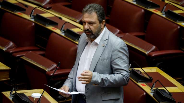 Υπόθεση Folli Follie: Άρση ασυλίας του βουλευτή ΣΥΡΙΖΑ Στ. Αραχωβίτη ζητά η επιτροπή της Βουλής