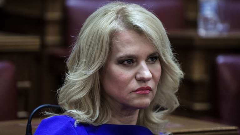 Σάλος από νέα δήλωση της Θεοδώρας Τζάκρη (ΣΥΡΙΖΑ) : Συνέκρινε τους νεκρούς της πανδημίας με εκείνους του Εμφυλίου