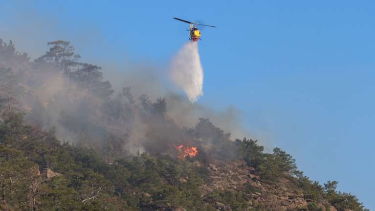 Θεσσαλονίκη: Φωτιά στη Θέρμη- Επιχειρούν και εναέρια μέσα