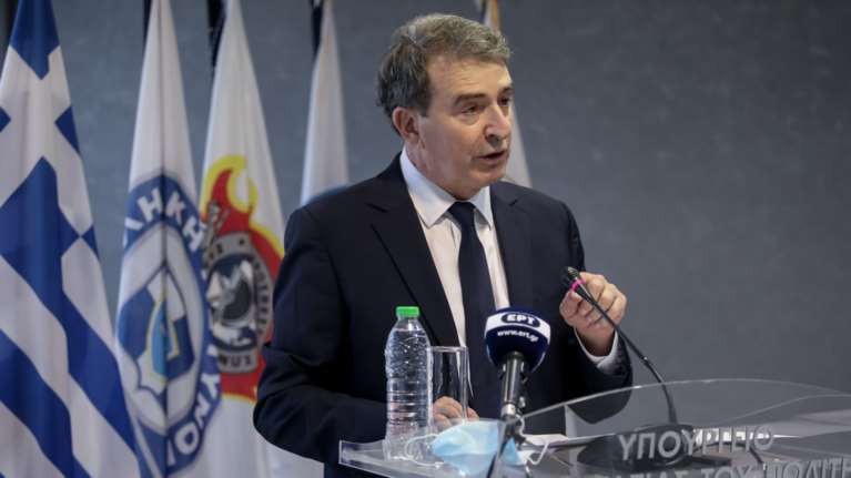 Συγχαρητήρια Χρυσοχοΐδη στους &quot;αδιάφθορους&quot; της ΕΛΑΣ για την εξάρθρωση δύο εγκληματικών οργανώσεων