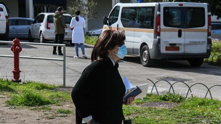 Κορονοϊός: Σε καραντίνα γιατροί και νοσηλευτές στα νοσοκομεία Κοζάνης και Καστοριάς