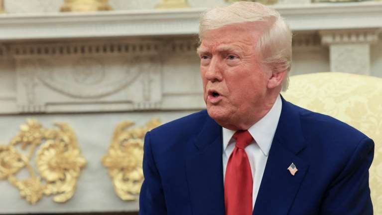 Ο Τραμπ εκβιάζει και την Ευρώπη: &quot;Θα πρέπει να αγοράζουν την ενέργειά τους από εμάς&quot; - Πώς θα απαντήσει η ΕΕ