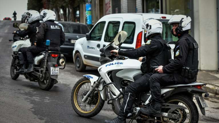 Ανθρωποκυνηγητό της ΕΛ.ΑΣ. για τους κρατούμενους που απέδρασαν στο Χαϊδάρι - Πού στρέφονται οι έρευνες