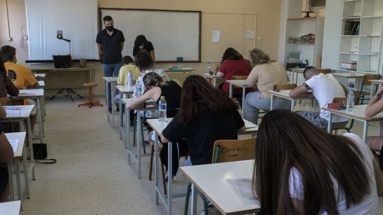 Πανελλήνιες 2023: Πρεμιέρα χωρίς απρόοπτα για τους υποψήφιους των ΕΠΑΛ με Νέα Ελληνικά