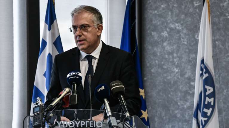 Θεοδωρικάκος: Τέλος το μπάχαλο στα Πανεπιστήμια – Η βιβλιοθήκη στο ΑΠΘ θα γίνει