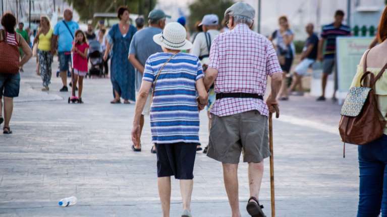 Νίκαια: Τηλεφωνικές απάτες σε ηλικιωμένους με δήθεν αναδρομικά και επιδοτήσεις – Από τη φυλακή δρούσε ο &quot;εγκέφαλος&quot;