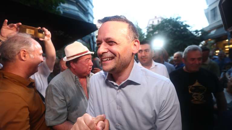 Το νέο βίντεο του Xάρη Δούκα στο Tik Tok από τις περιοδείες του: Μέρα με τη μέρα ενώνουμε δυνάμεις