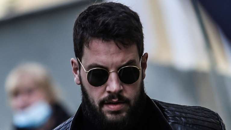 &quot;Δεν υπήρχε ποτέ έρωτας με τη Ρούλα&quot; υποστηρίζει ο Μάνος Δασκαλάκης - Το απειλητικό μήνυμα που την &quot;καίει&quot;