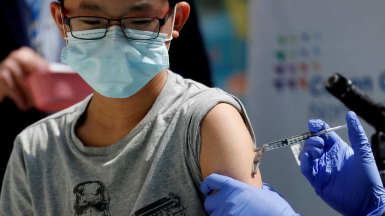 Pfizer: Ζητά το πράσινο φως για εμβολιασμούς σε παιδιά 5 έως 11 ετών από την αμερικανική FDA