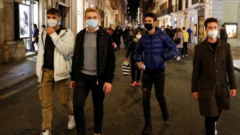 Καλπάζει ο κορονοϊος στην Ευρώπη: 33.979 νέα κρούσματα στην Ιταλία - 24.964 στη Βρετανία