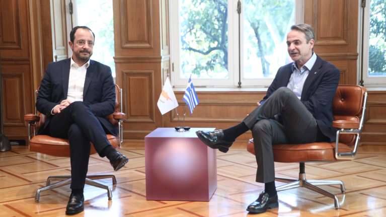 Συνάντηση Μητσοτάκη - Χριστοδουλίδη στο Μαξίμου: Στο επίκεντρο ενεργειακά και Κυπριακό
