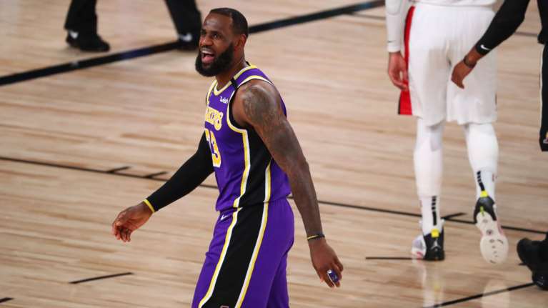 ΛεΜπρον Τζέιμς : Τρελές πωλήσεις για το παιδικό βιβλίο του σταρ του αθλητισμού - Πούλησε ήδη εκατομμύρια αντίτυπα