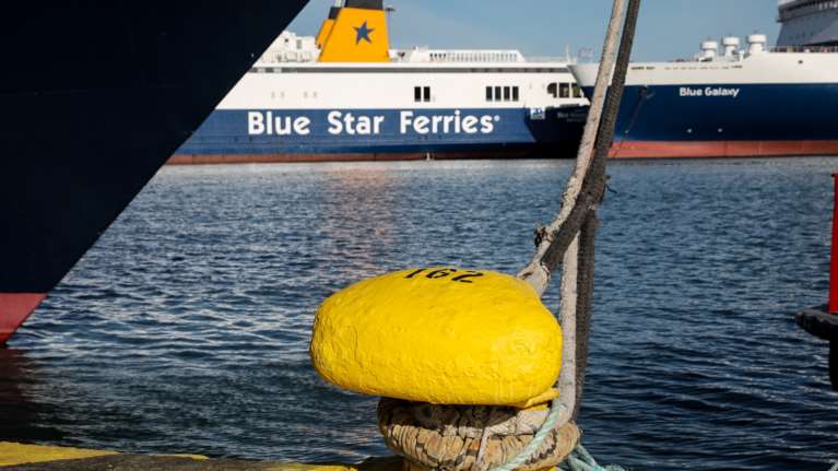 Πειραιάς: Δεμένα τα πλοία σήμερα λόγω 24ωρης απεργίας της ΠΝΟ