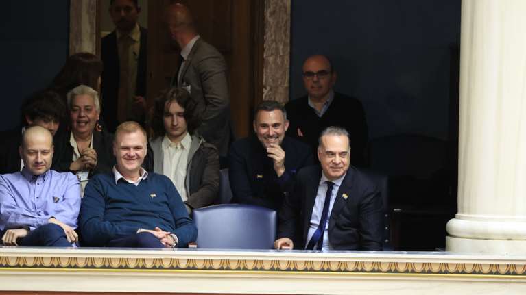 To ΣτΕ καλείται να κρίνει την πρώτη προσφυγή κατά του γάμου ομόφυλων ζευγαριών