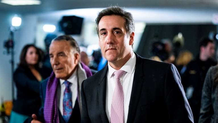 Ο Μάικλ Κοέν &quot;καίει&quot; τον Τραμπ στο βιβλίο του - Τα &quot;χρυσά&quot; ντους σε σεξ κλαμπ, τα ψέματα στη Μελάνια