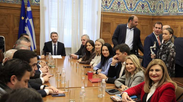 Ο Νίκος Ανδρουλάκης προτείνει τον Τάσο Γιαννίτση για Πρόεδρο της Δημοκρατίας