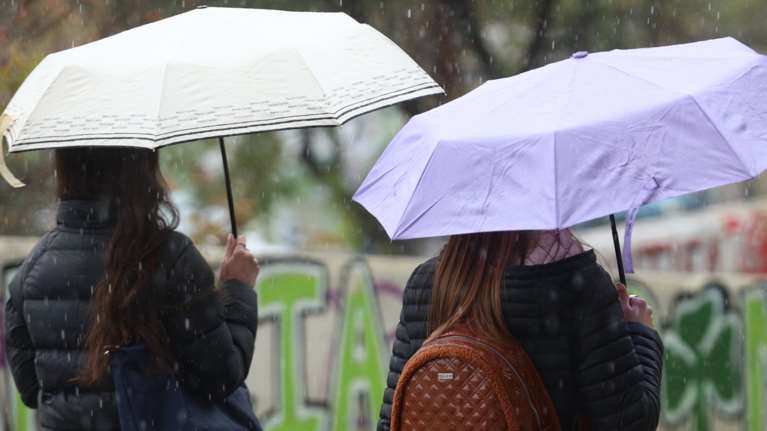 Αλλάζει ο καιρός: "Ψυχρή Λίμνη" φέρνει βροχές, καταιγίδες και πτώση της θερμοκρασίας - Ποιες περιοχές θα επηρεαστούν