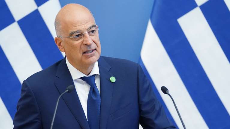 Εμπάργκο όπλων στην Τουρκία ζητά η Ελλάδα: Επιστολές Δένδια σε Γερμανία, Ιταλία, Ισπανία