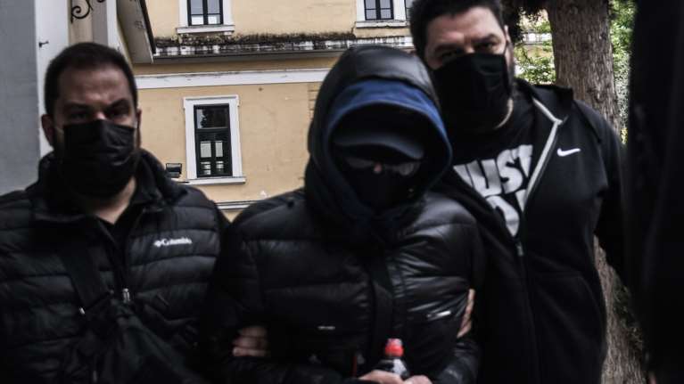 Μένιος Φουρθιώτης: Ολοκληρώθηκε η απολογία του - Σε εξέλιξη η διάσκεψη εισαγγελέα και ανακριτή