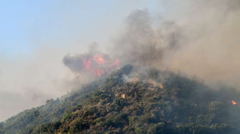 Υψηλός ο κίνδυνος πυρκαγιών και σήμερα: Σε πορτοκαλί συναγερμό Αττική, Στερεά Ελλάδα και Βόρειο Αιγαίο