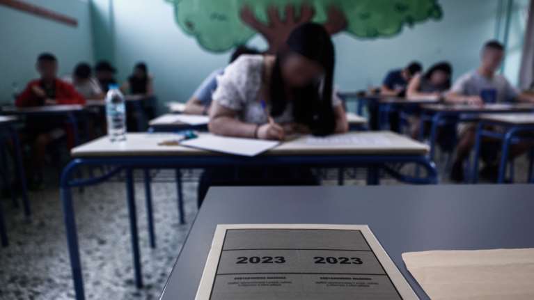 Οι Πανελλήνιες φταίνε για τις κακές επιδόσεις των Ελλήνων μαθητών στον διαγωνισμό PISA, λέει ο Πανάρετος