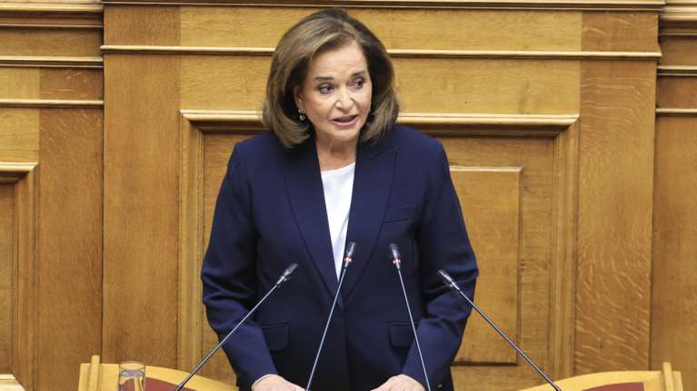 Ντόρα Μπακογιάννη: Δεν έχω οποιαδήποτε σχέση με το πολυτελές ξενοδοχείο στο Μαράθι - Άθλια και συκοφαντικά όσα γράφονται