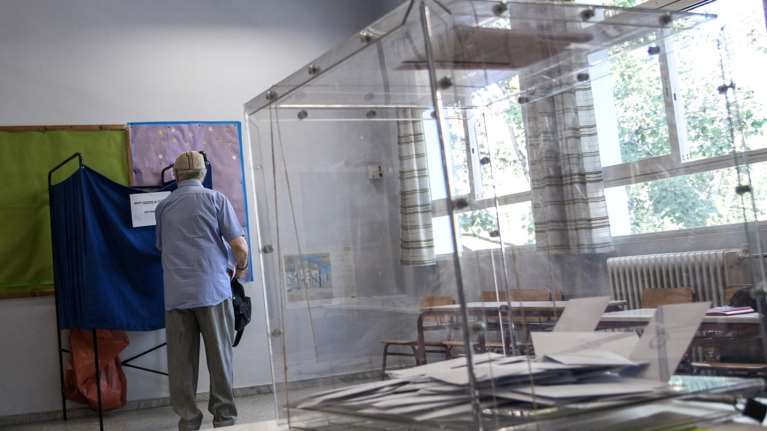 Εκλογές 2023: Τι είναι η απλή αναλογική - Πώς θα γίνει η κατανομή στις έδρες των κομμάτων