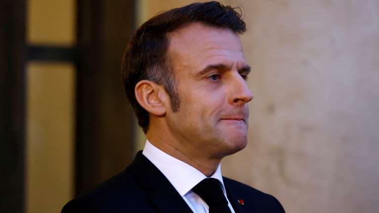 Γαλλία: Mea culpa Μακρόν για τις πρόωρες εκλογές του Ιουνίου