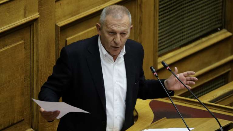 Παφίλης προς βουλευτές ΝΔ: Δεν ντρέπεστε; Αν σας βάλουμε να δουλέψετε 78 ώρες στη ΛΑΡΚΟ, οι μισοί θα πεθάνετε