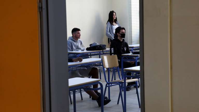 Παράνομα ιδιαίτερα και... οικοδιδασκαλεία καταγγέλλουν οι φροντιστές ξένων γλωσσών