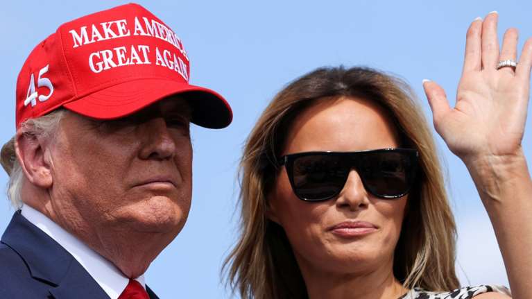 Ντόναλντ Τραμπ: Η Μελάνια του ζήτησε να δεχτεί την ήττα του - Φουντώνουν οι φήμες για επικείμενο διαζύγιο