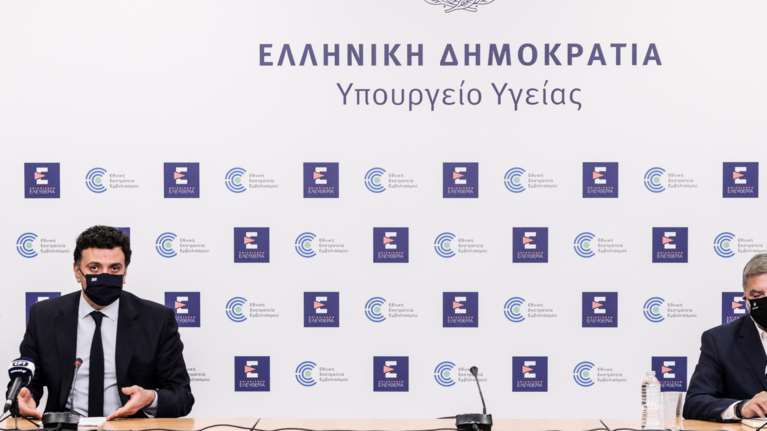 Κορονοϊός: Νέα δραματική έκκληση Κικίλια στους ιδιώτες γιατρούς - "Κάθε μέρα γεμίζει και ένα νοσοκομείο"