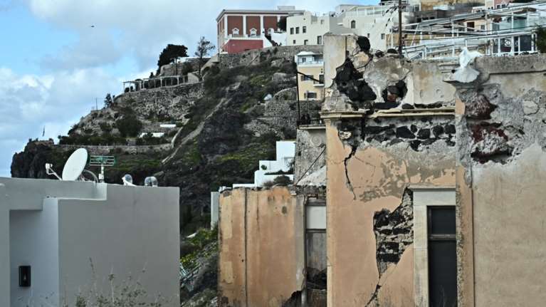 Συναγερμός για τα &quot;διπλά&quot; 5 Ρίχτερ στη Σαντορίνη: &quot;Εχουμε πολύ δρόμο μπροστά μας&quot;, λέει ο Τσελέντης