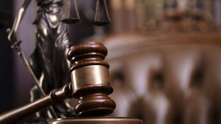 Και οι μικροεγκληματίες θα πηγαίνουν φυλακή - Νέα φιλοσοφία φέρνουν οι αλλαγές στους κώδικες