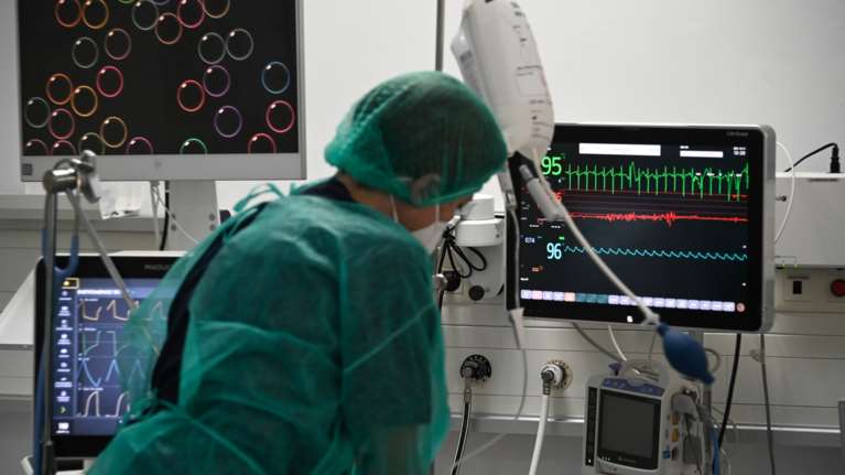 Πύργος: Κατέληξε 56χρονη από κεραυνοβόλο μηνιγγίτιδα - Μπήκε στο νοσοκομείο την Παρασκευή, εξέπνευσε το Σάββατο