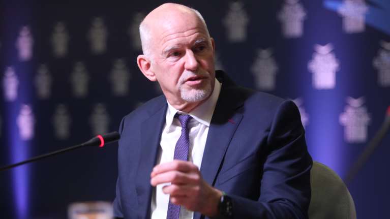 Παπανδρέου στο Οικονομικό Φόρουμ Δελφών: Αυτοκρατορική η αντίληψη εξουσίας του Πούτιν - Θα υποφέρει πολύς κόσμος