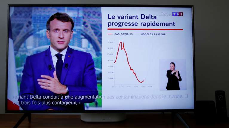 Γαλλία: Υποχρεωτικός ο εμβολιασμός για τους υγειονομικούς - Διάγγελμα Μακρόν με νέα μέτρα