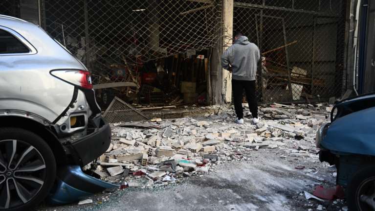 Έκρηξη βόμβας σε κάβα της Καλλιθέας: Η Greek Mafia και ο αφανής διαχειριστής με νυχτερινό μαγαζί και ποδοσφαιρικές ομάδες