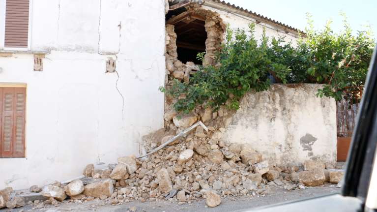 Πέτσας: Άμεσα οι αποζημιώσεις στους σεισμοπαθείς της Κρήτης