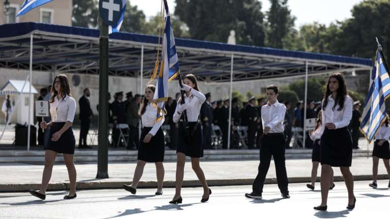 28η Οκτωβρίου: Κυκλοφοριακές ρυθμίσεις σε Αθήνα και Πειραιά - Ποιοι δρόμοι θα κλείσουν