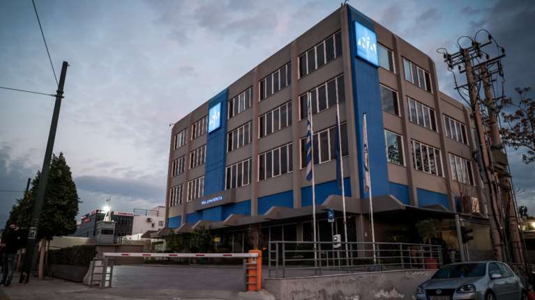 ΝΔ για ΣΥΡΙΖΑ: Επιστρέφει με φόρα στην άθλια, διχαστική και μισαλλόδοξη ρητορική του 2011