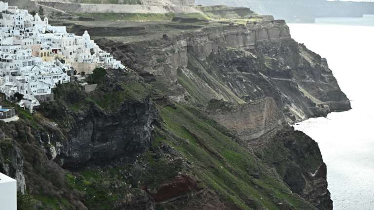 Ατέλειωτο μπαράζ σεισμών μεταξύ Αμοργού και Σαντορίνης - Δόνηση 4,6 Ρίχτερ λίγο μετά τα 4,9