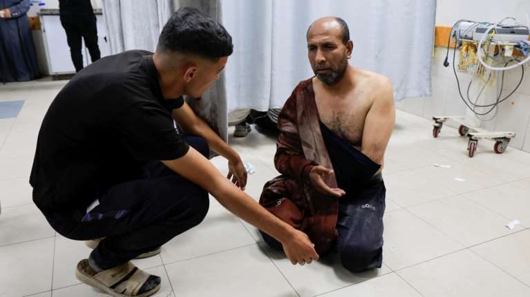 Γάζα: Τουλάχιστον 10 νεκροί, πάνω από 100 τραυματίες από πυρά του στρατού του Ισραήλ εναντίον κέντρου βοήθειας