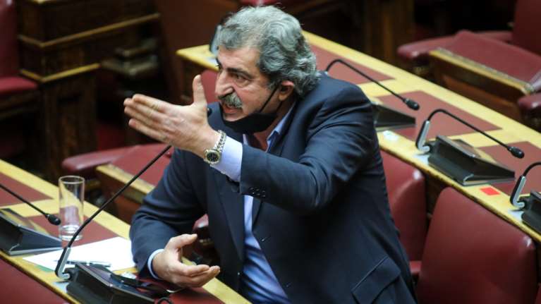 Νέες απειλές και σόου Πολάκη: &quot;Ο Θεός συγχωρεί, εγώ ποτέ&quot; - Γιαννακοπούλου: Στα δύσκολα την... κάνει