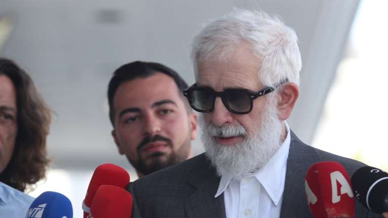 Απολογείται ο Φιλιππίδης: Εχω κάνει λάθη, αλλά όχι εγκλήματα, δεν βίασα - Ελπίζω να μην έχω το τέλος του Σωκράτη