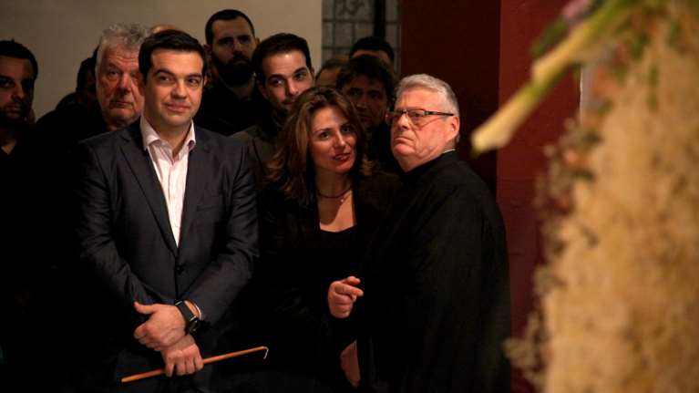 Φωτιές στον ΣΥΡΙΖΑ από την "δοξολογία" Τσίπρα στην Παναγία - Όταν δήλωνε on camera "δεν είμαι θρησκευόμενος"